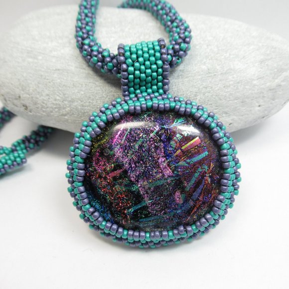 Hand embroidered Dichroic Cabochon necklace - Picture 2 of 13
